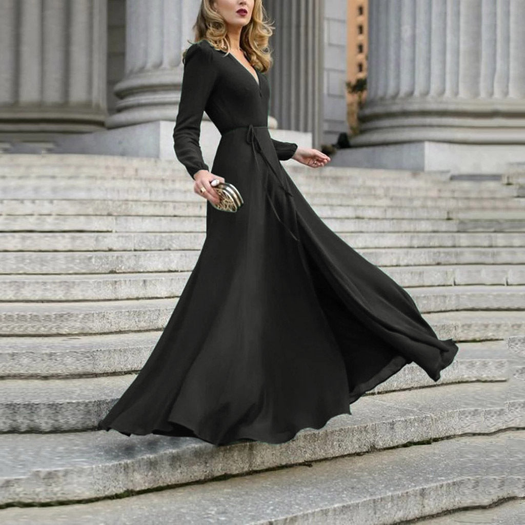 Vestido Longo com Corte Evasê e Decote em V - Veron&Co