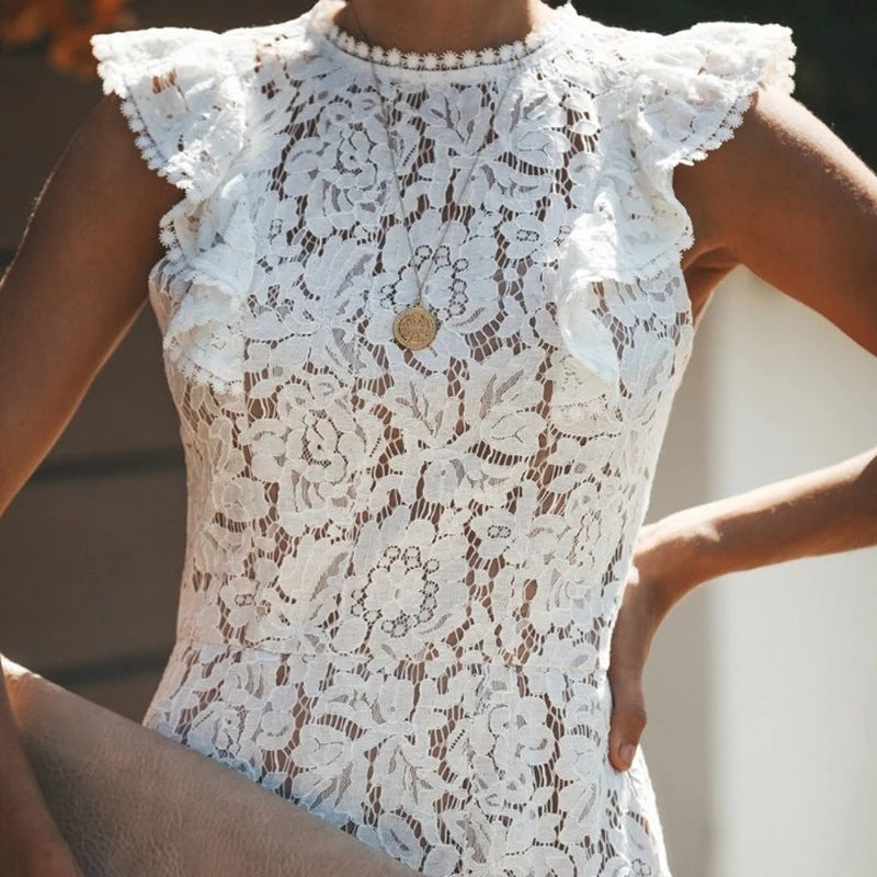 Vestido em Renda com Decote Redondo e Sem Mangas - Veron&Co