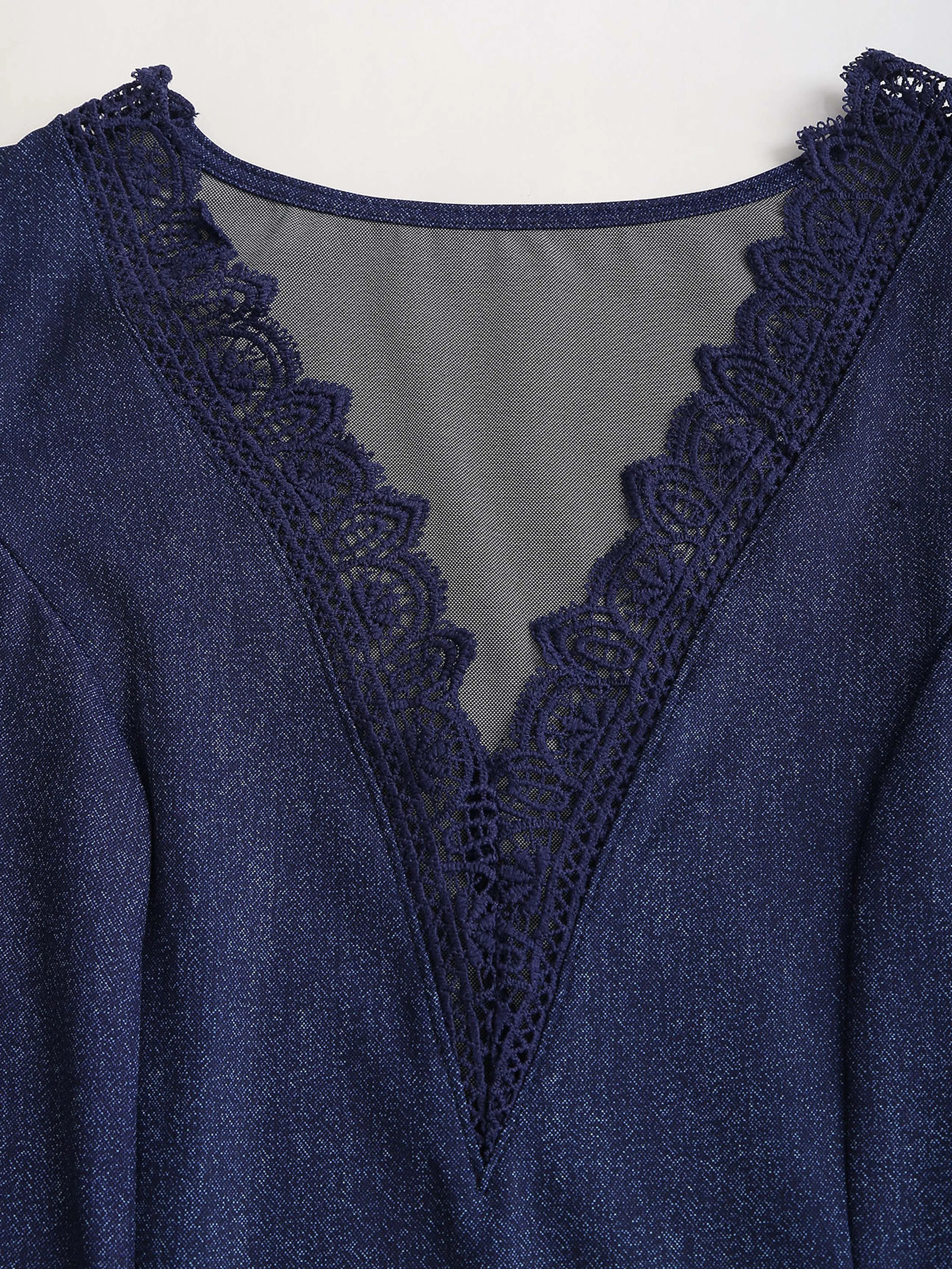 Vestido em Ganga com Renda e Manga Comprida - Veron&Co