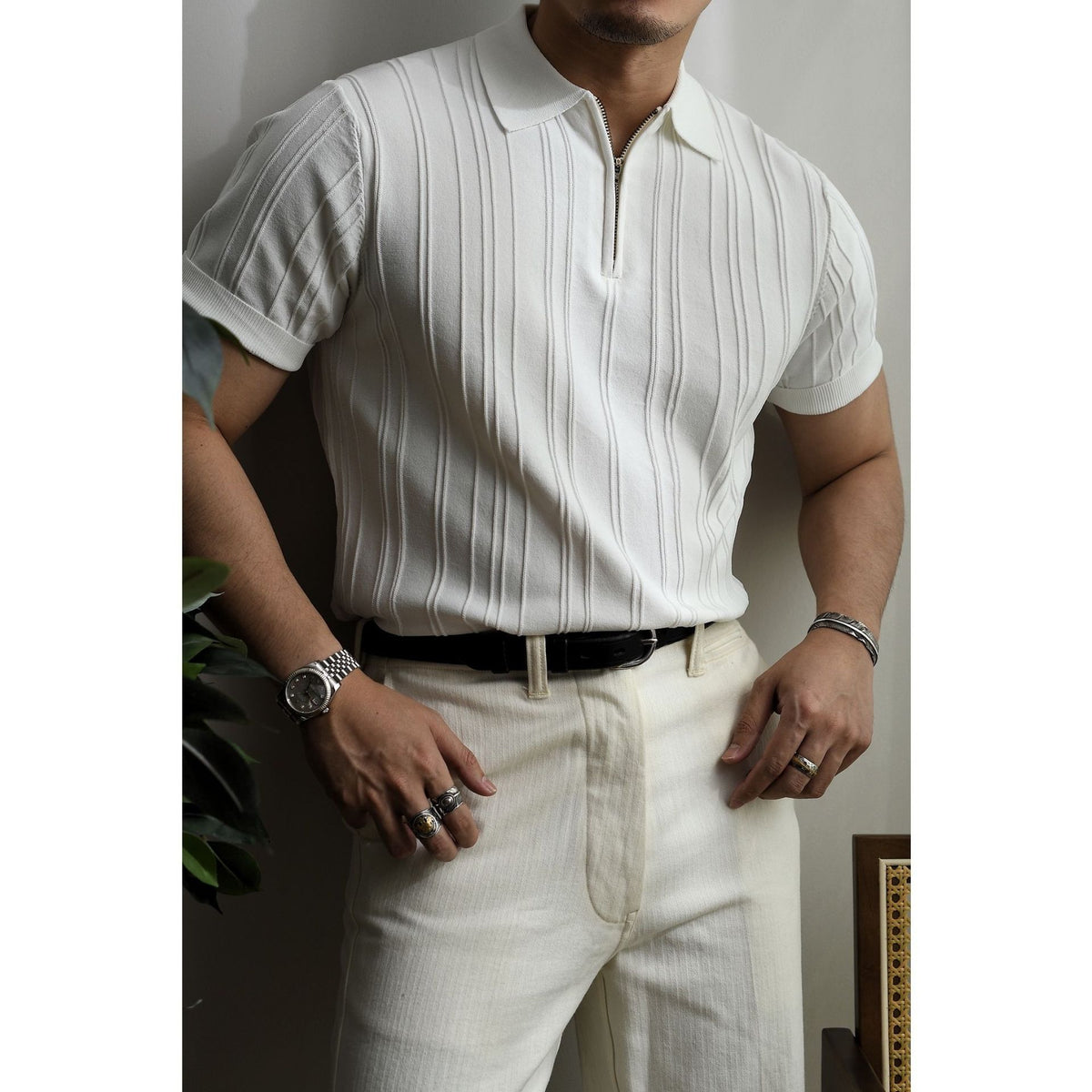 Polo Tricot com Fecho e Textura Canelada Veron&Co, vista traseira