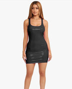 Vestido em Pele com Decote Redondo - Veron&Co