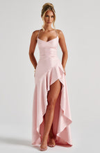 Vestido com Costas Nuas e Folhos - Veron&Co
