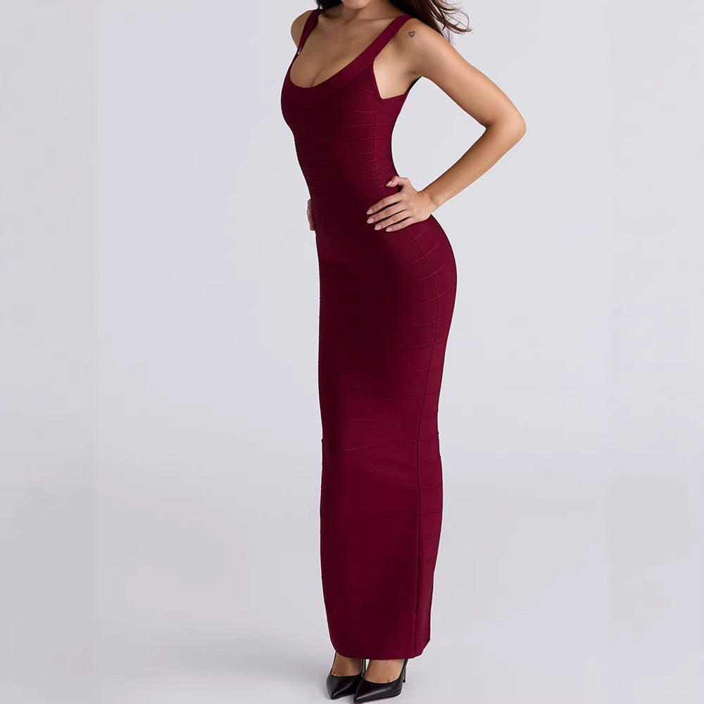 Vestido com Inspiração Vintage e Corte Justo - Veron&Co