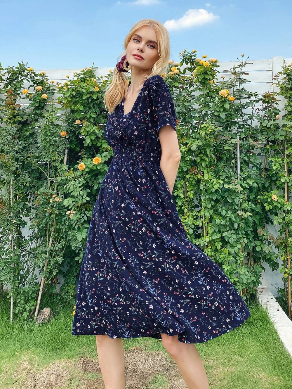 Vestido com Estampado Floral e Estampado - Veron&Co