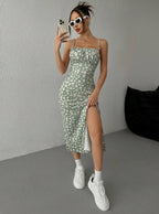 Vestido Midi com Abertura Lateral e Corte Justo - Veron&Co