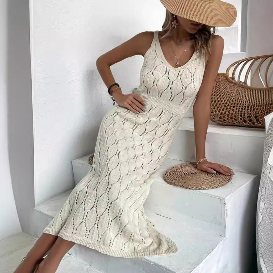 Vestido Longo em Malha com Recortes Vazados e Costas Nuas - Veron&Co