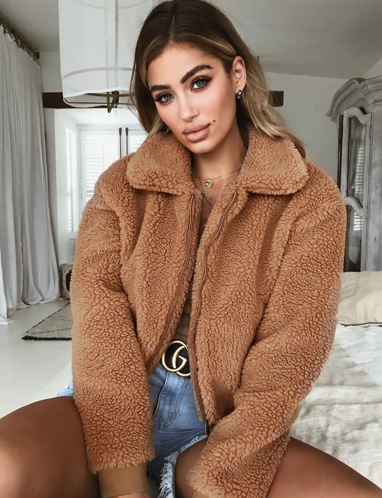 Casaco teddy em pelo sintético para mulher