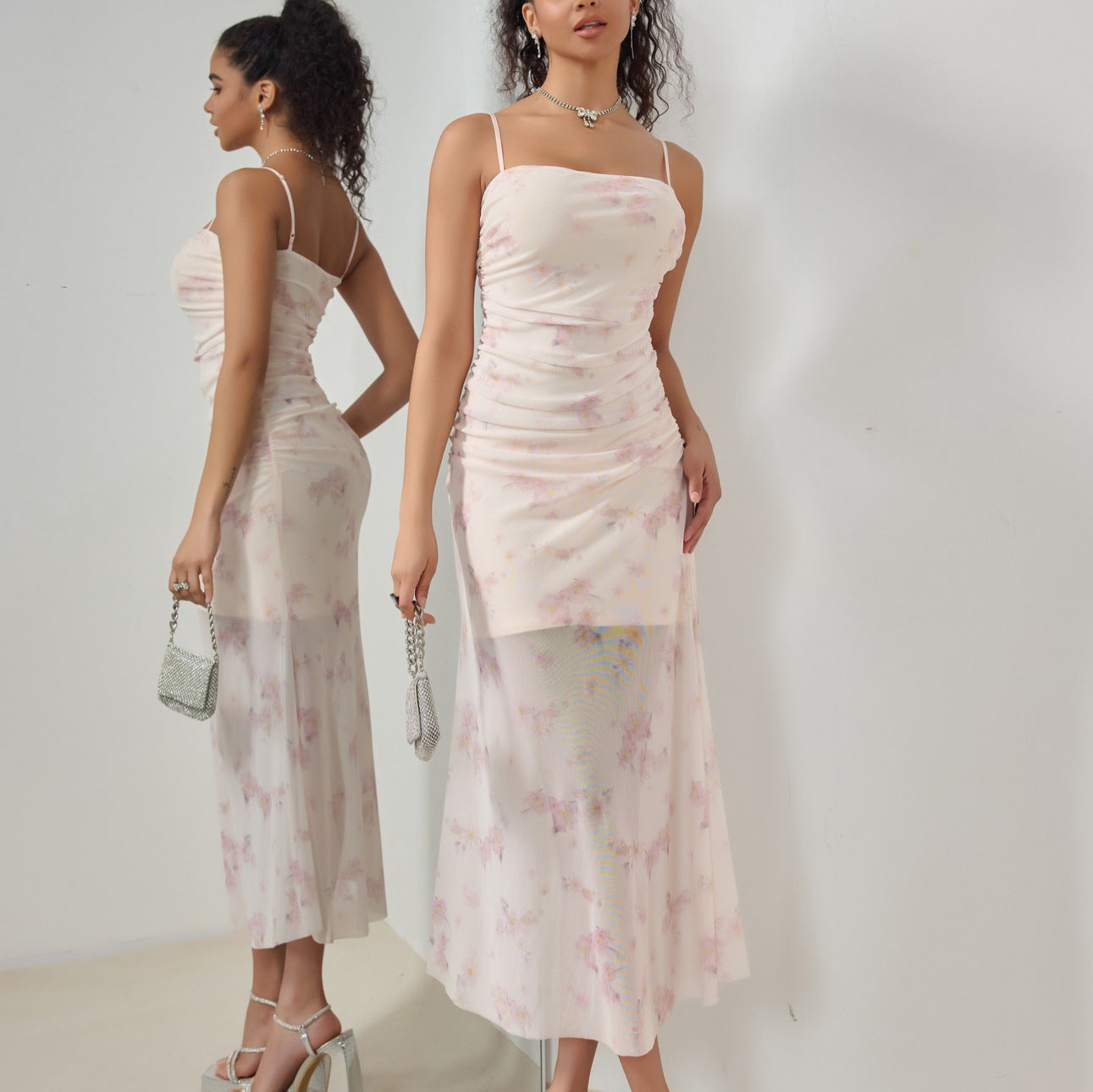 Vestido Longo com Estampado Floral e Pregas - Veron&Co