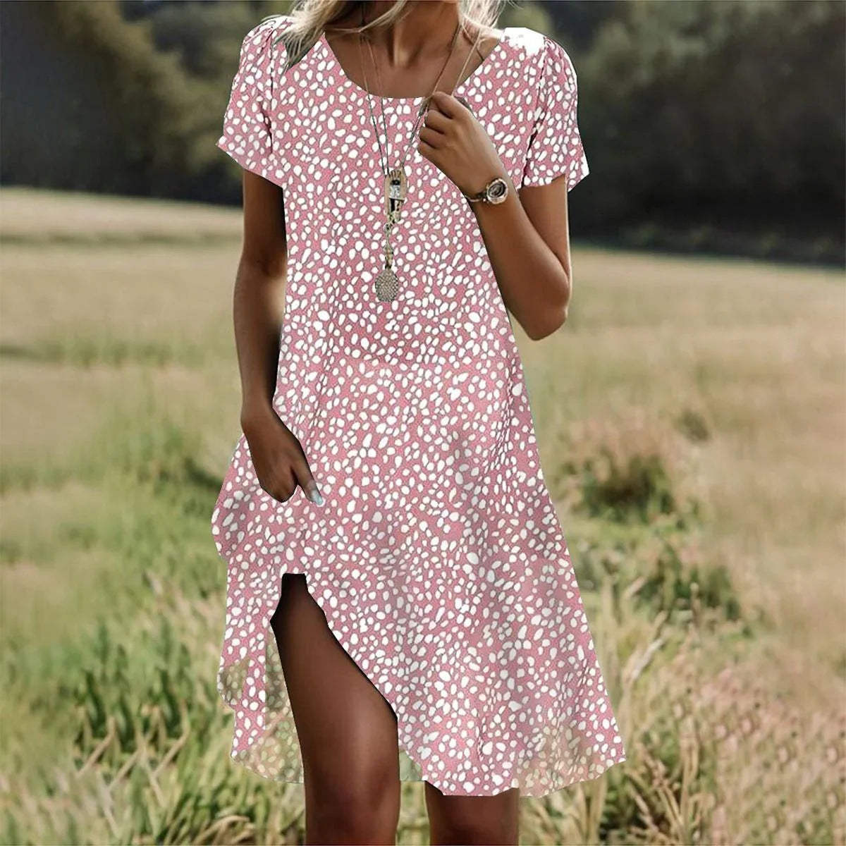 Vestido com Decote Redondo - Veron&Co