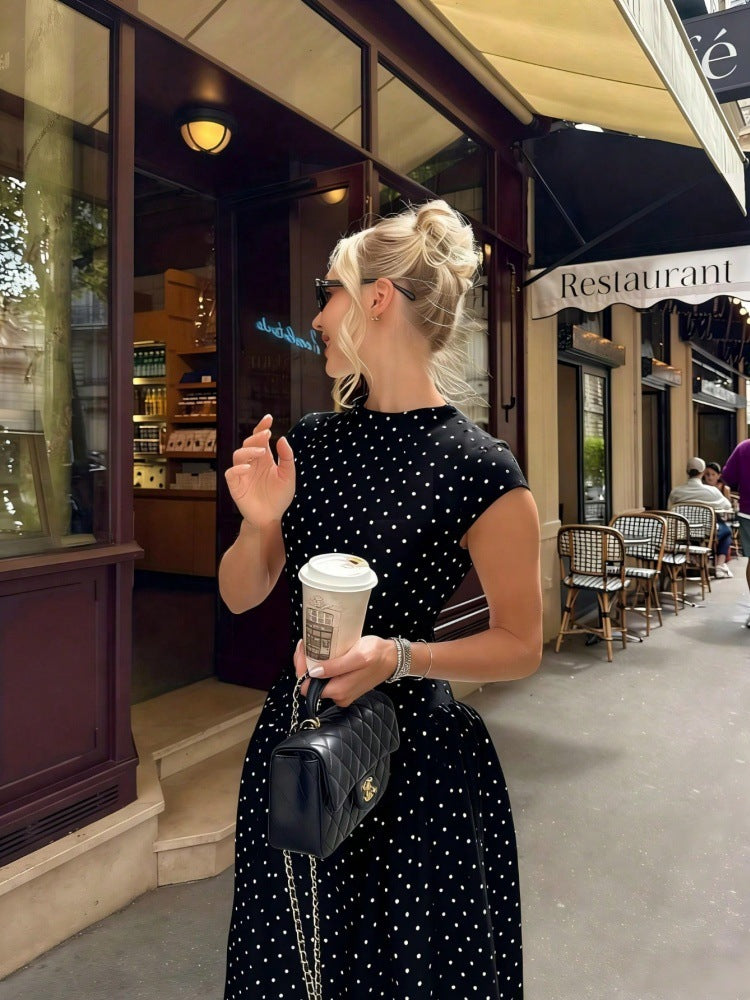 Vestido com Inspiração Cheongsam e Corte Justo - Veron&Co