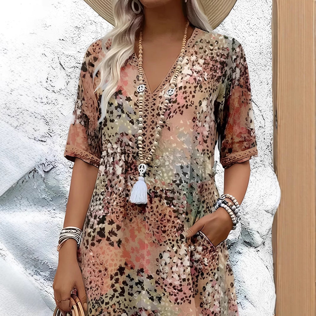 Vestido Longo em Renda com Decote em V e Manga Curta - Veron&Co