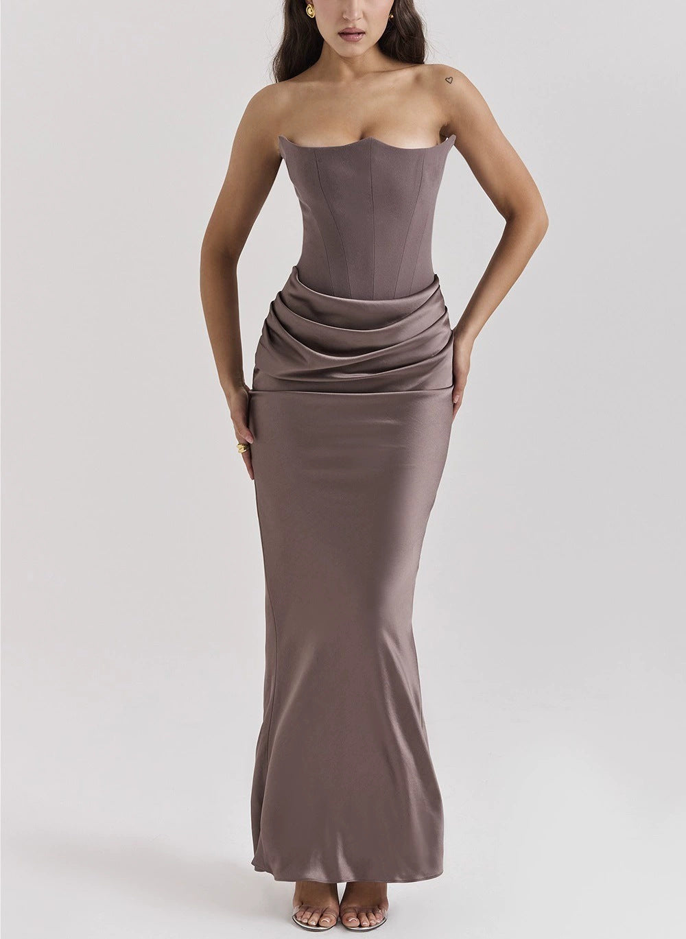 Vestido com Costas Nuas - Veron&Co