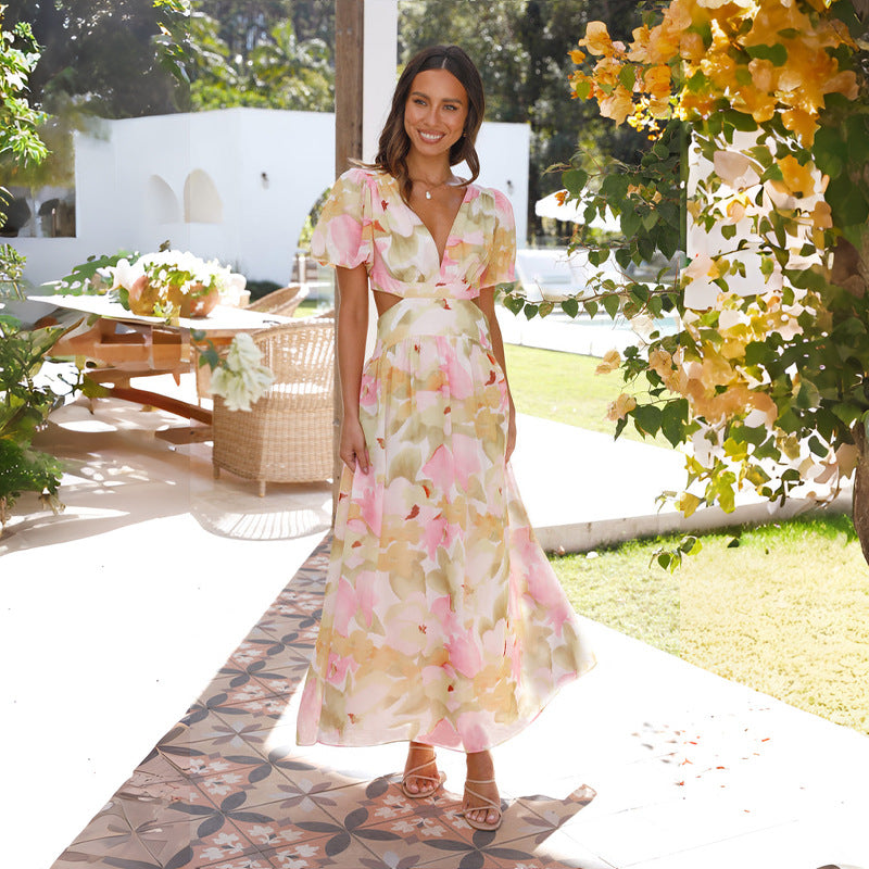 Vestido com Estampado Floral e Corte Evasê - Veron&Co