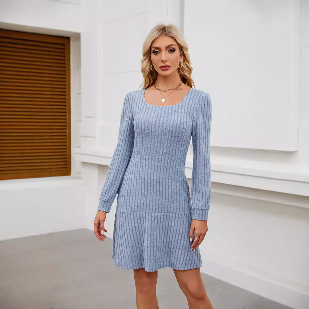 Vestido com Decote Quadrado - Veron&Co
