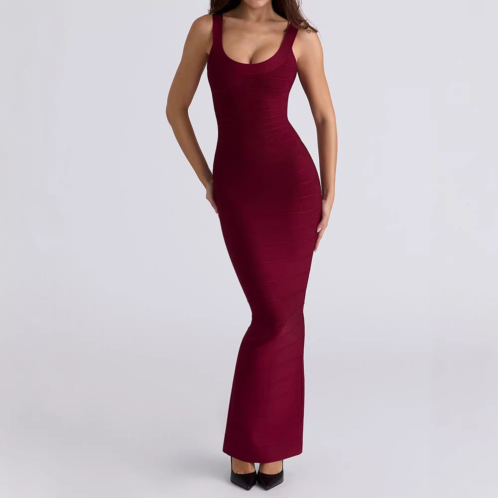 Vestido com Inspiração Vintage e Corte Justo - Veron&Co