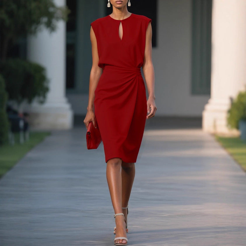 Vestido com Inspiração Vintage e Recortes Vazados - Veron&Co