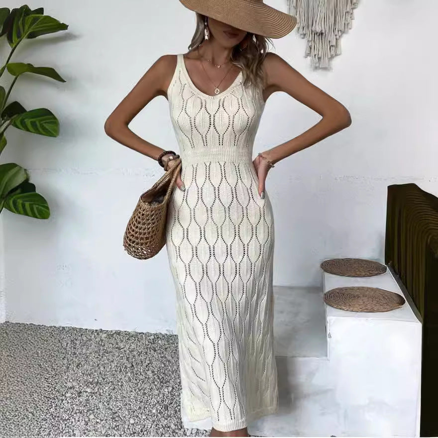 Vestido Longo em Malha com Recortes Vazados e Costas Nuas - Veron&Co