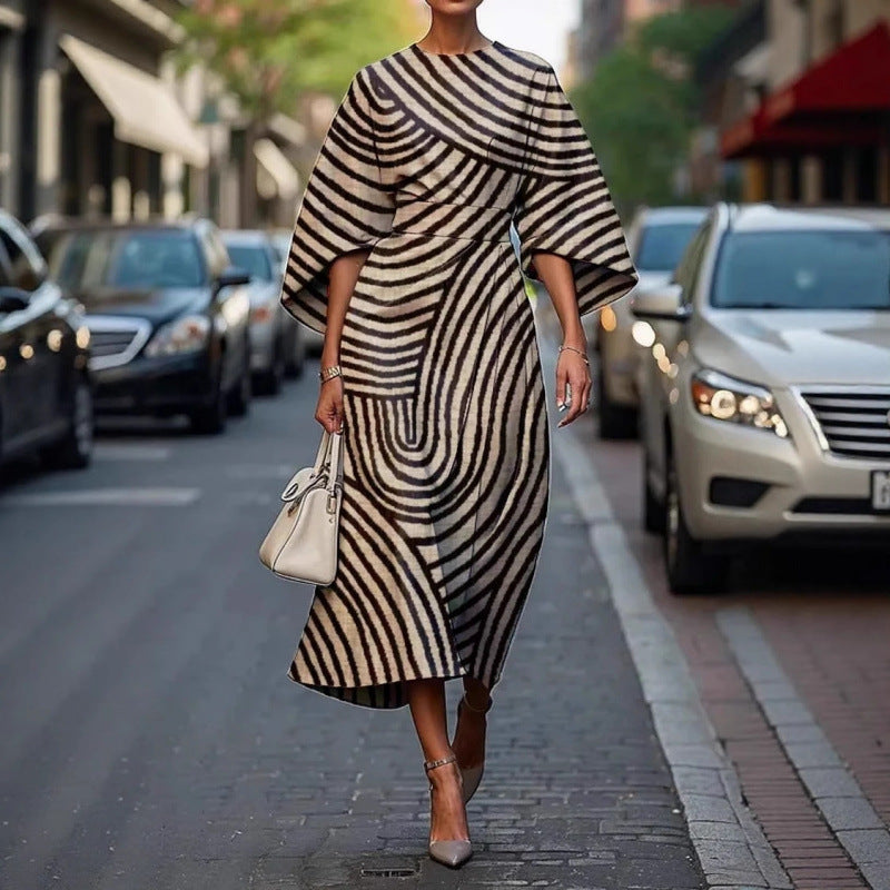 Vestido com Estampado e Decote Redondo - Veron&Co