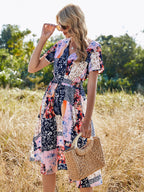 Vestido com Estampado Floral e Estampado - Veron&Co