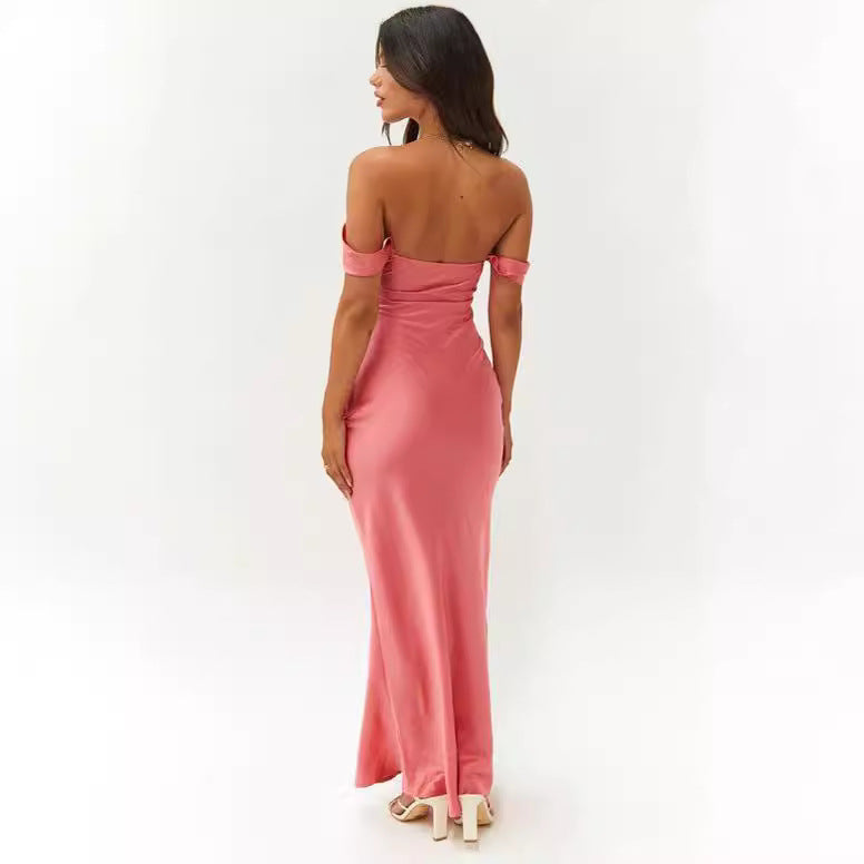 Vestido Longo em Cetim com Costas Nuas e Um Só Ombro - Veron&Co