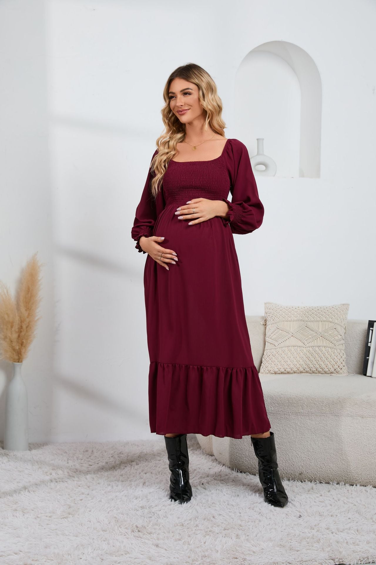 Vestido com Folhos e Cintura Alta - Veron&Co