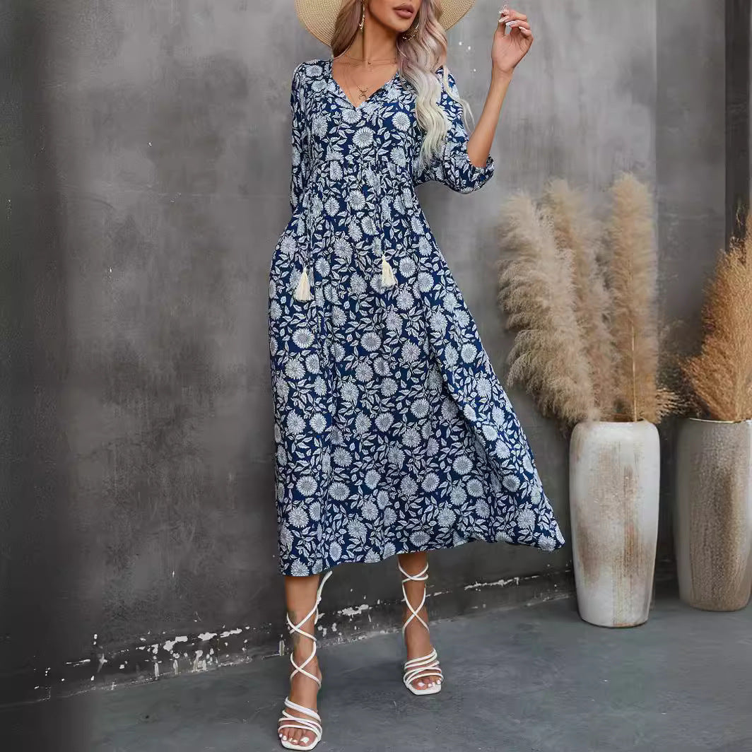 Vestido em Rayon com Decote em V e Manga Curta - Veron&Co
