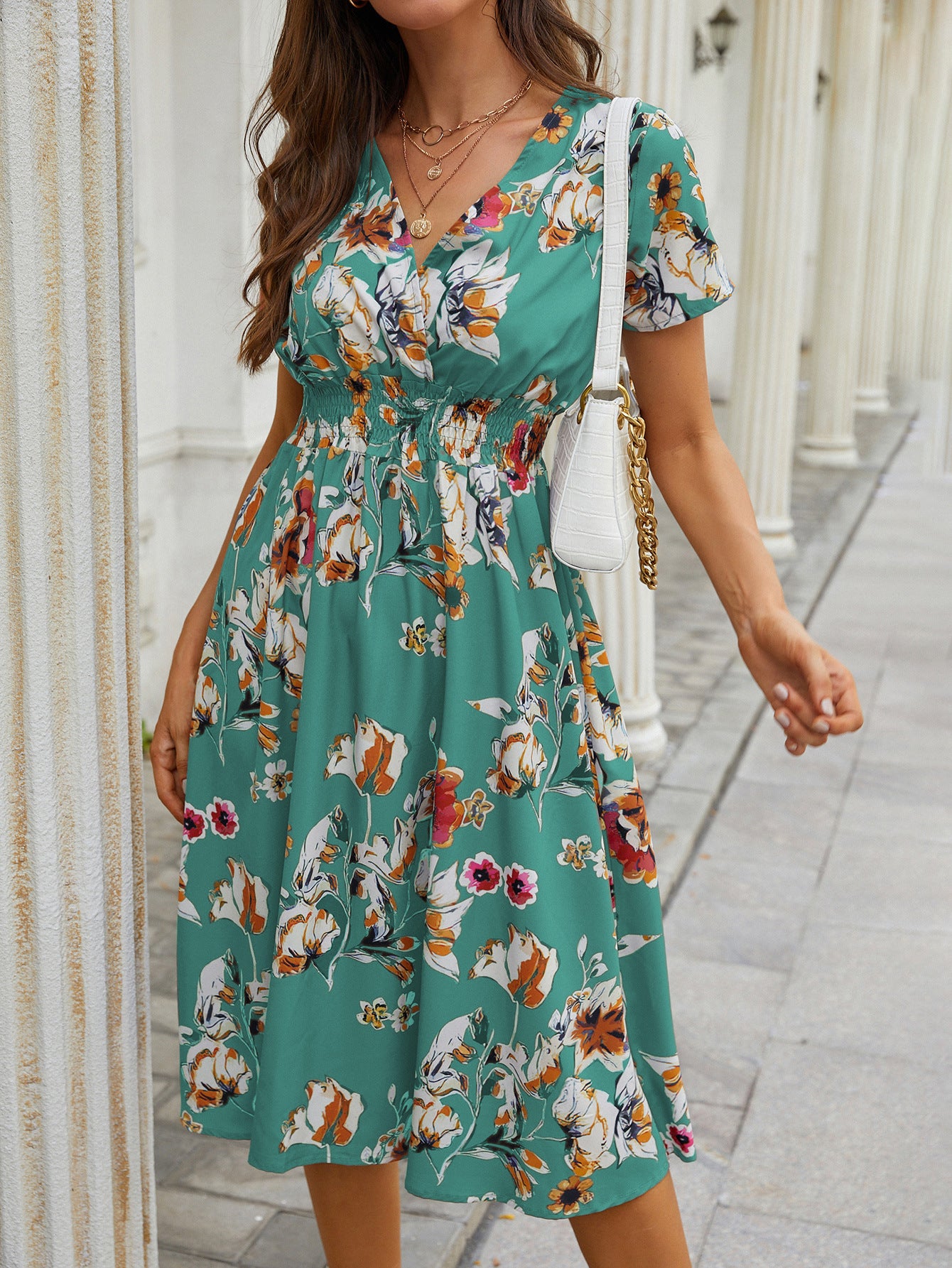 Vestido com Estampado Floral e Estampado - Veron&Co