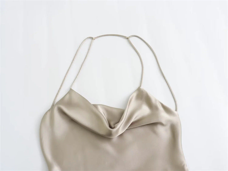 Vestido em Cetim com Costas Nuas - Veron&Co