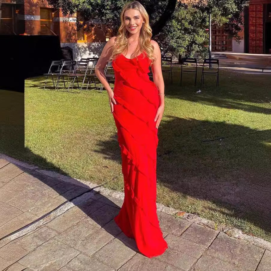 Vestido com Costas Nuas e Abertura Lateral - Veron&Co