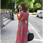 Vestido com Estampado e Decote em V - Veron&Co