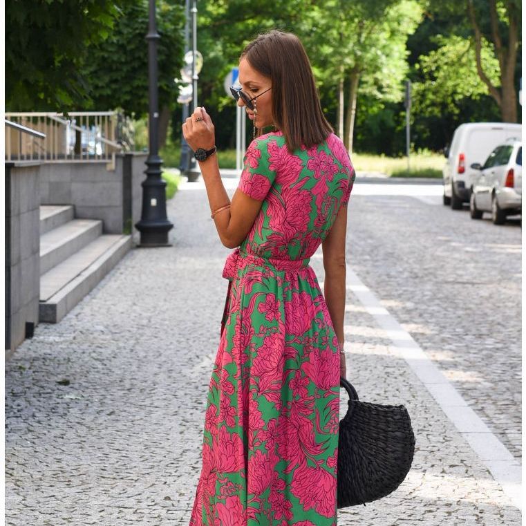 Vestido com Estampado e Decote em V - Veron&Co
