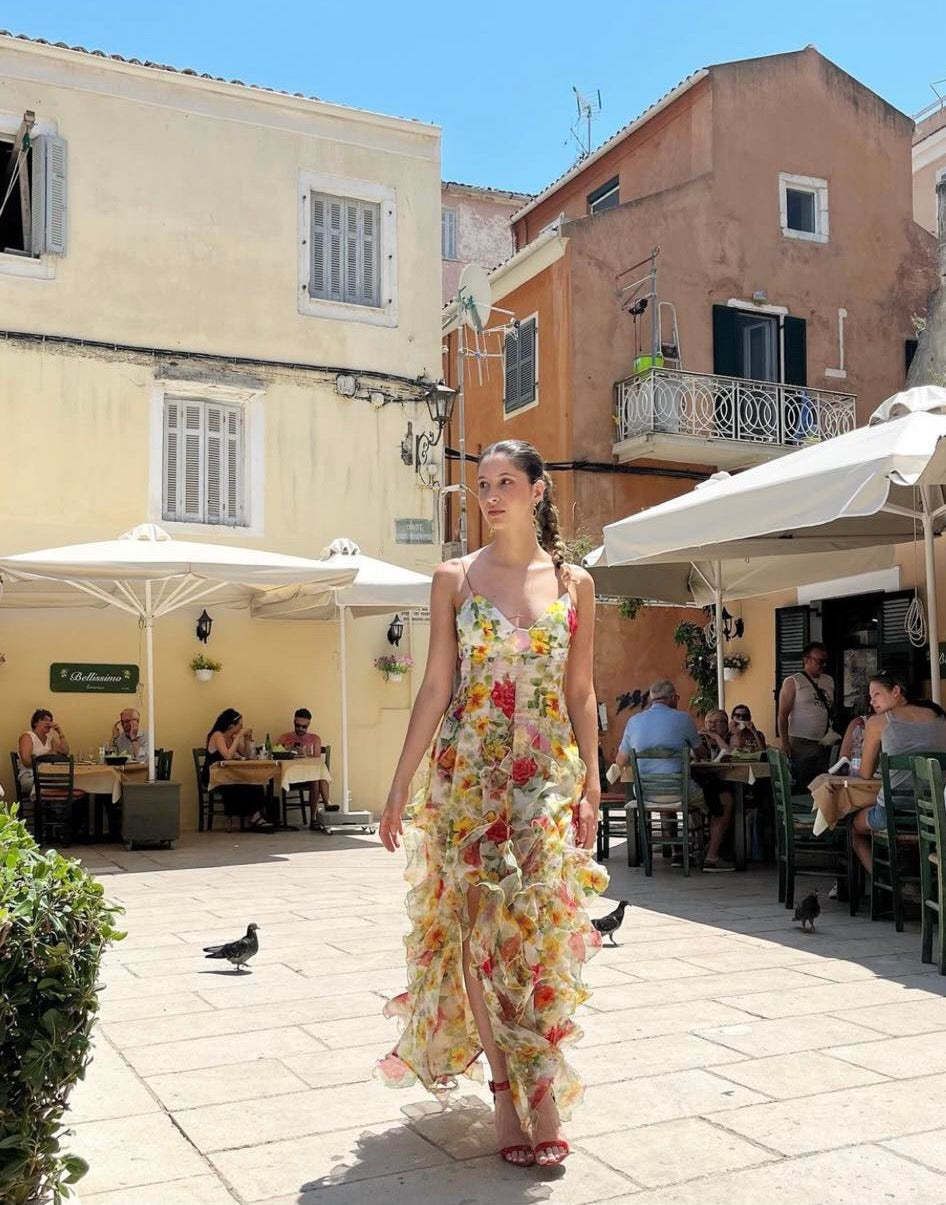 Vestido em Chiffon com Estampado e Ombros Descobertos - Veron&Co