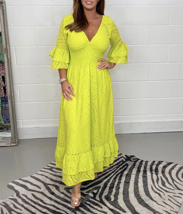 Vestido com Decote em V - Veron&Co