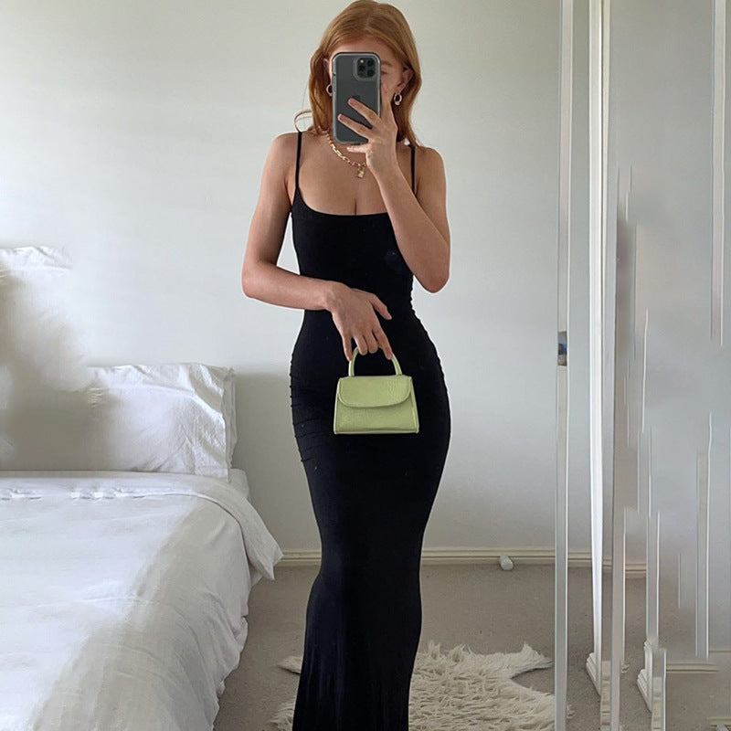 Vestido em Seda com Corte Sereia e Alças Finas - Veron&Co