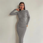 Vestido com Decote Redondo e Manga Comprida - Veron&Co