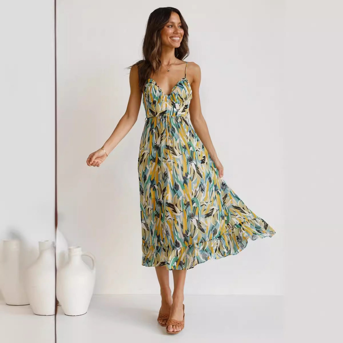 Vestido com Estampado e Folhos - Veron&Co