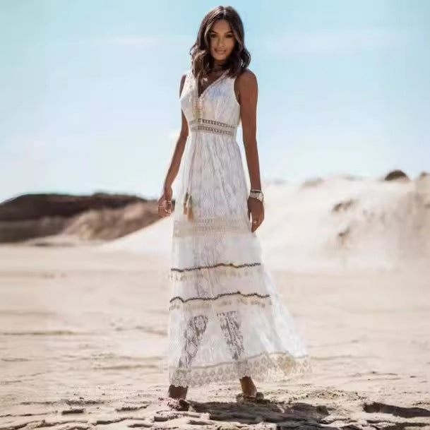 Vestido Longo em Renda com Corte Evasê - Veron&Co