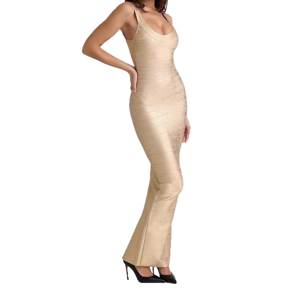 Vestido com Inspiração Vintage e Corte Justo - Veron&Co