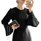 Vestido Longo com Pregas e Manga Sino - Veron&Co