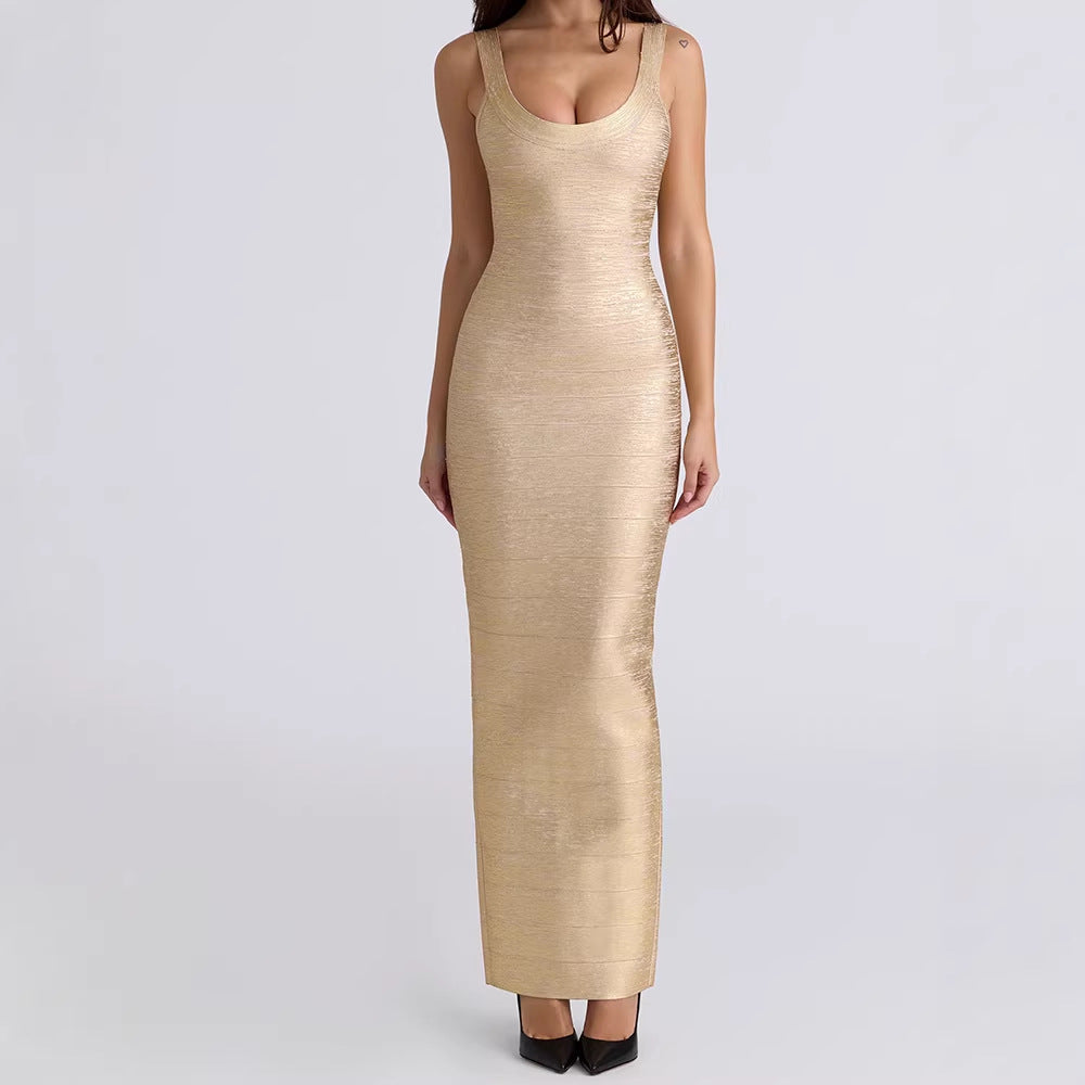 Vestido com Inspiração Vintage e Corte Justo - Veron&Co
