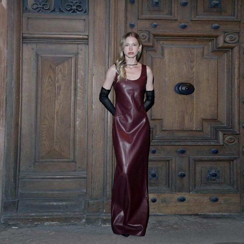 Vestido Longo com Corte Justo e Abertura Lateral - Veron&Co