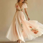 Vestido Longo com Estampado e Decote em V - Veron&Co