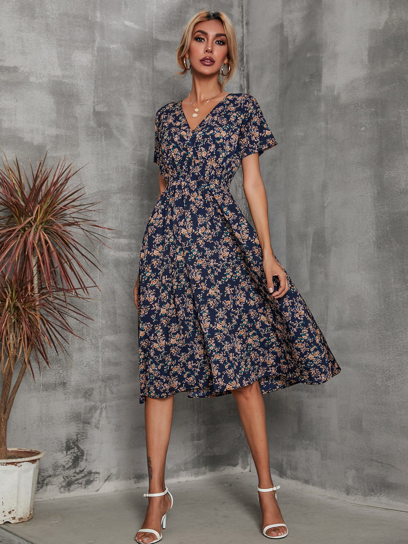 Vestido com Estampado Floral e Estampado - Veron&Co