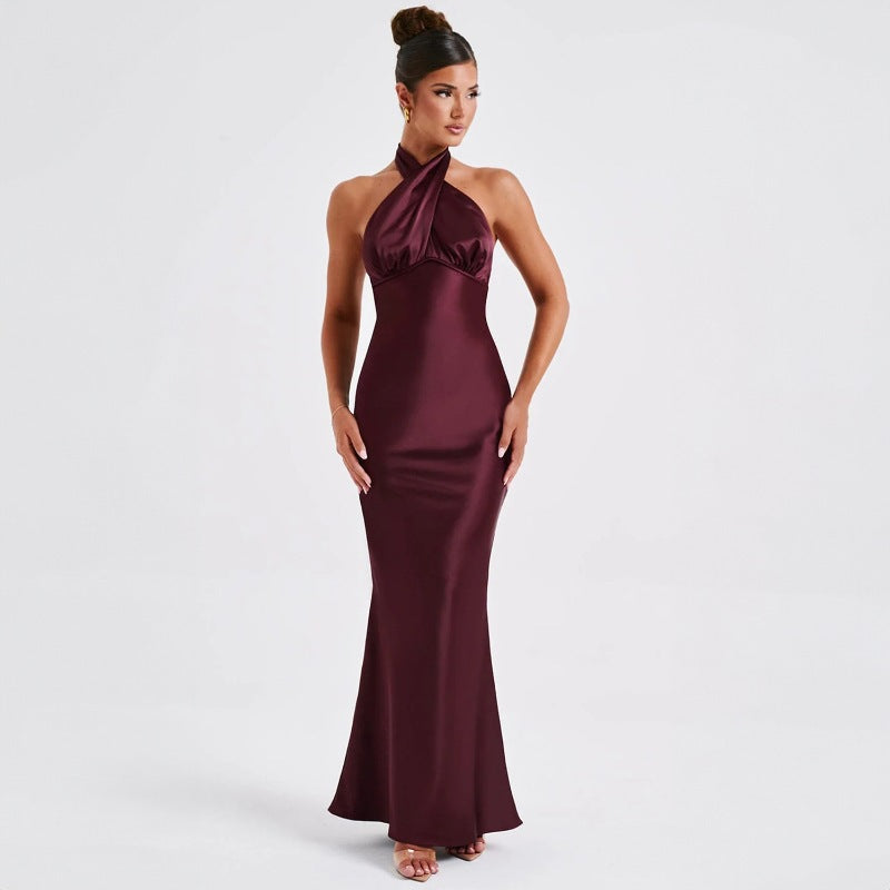 Vestido em Cetim com Costas Nuas e Sem Mangas - Veron&Co