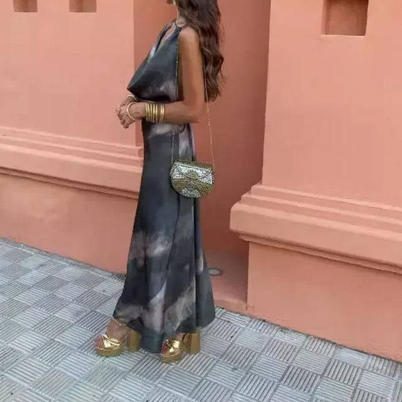 Vestido com Estampado e Costas Nuas - Veron&Co