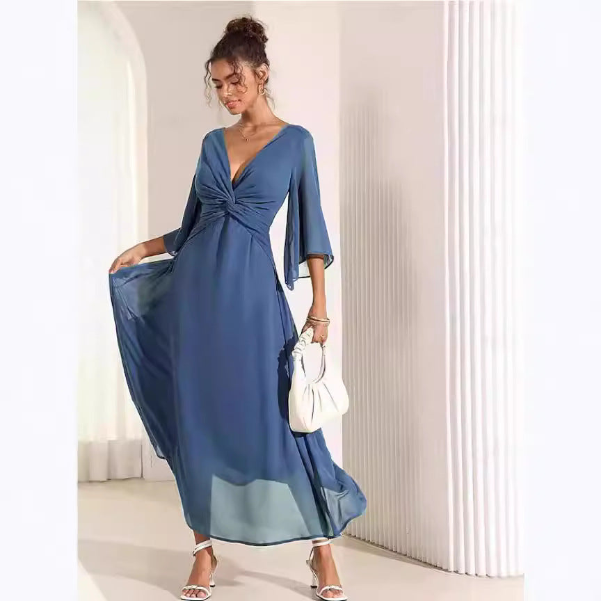 Vestido Longo com Decote em V e Manga Evasê - Veron&Co