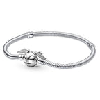 Pulseira artesanal de contas com pendente de coruja