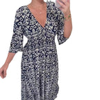 Vestido Longo com Estampado e Decote em V - Veron&Co
