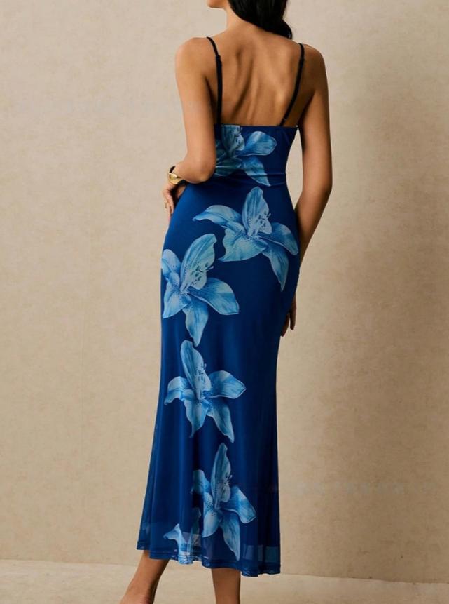 Vestido com Corte Sereia e Estampado - Veron&Co