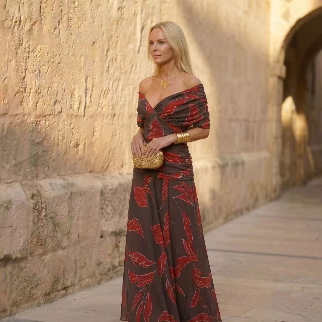 Vestido em Tule com Estampado - Veron&Co